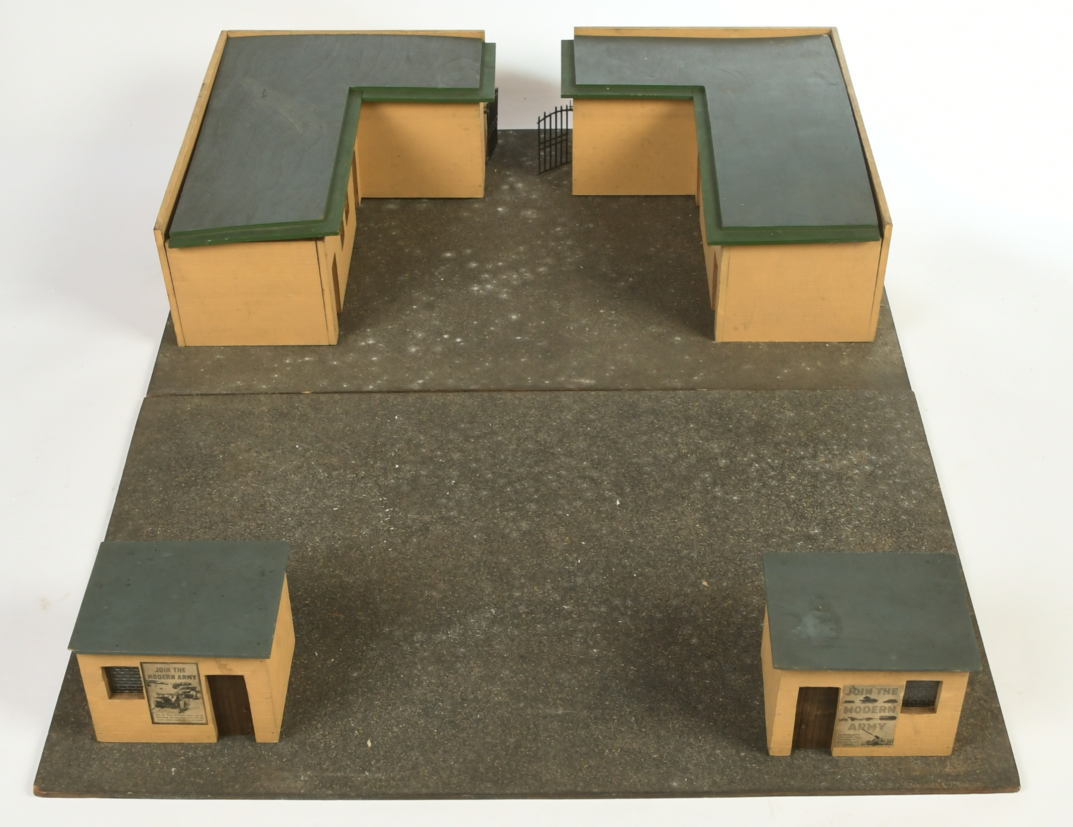 VERY RARE Hugar for Britains set, No. 1748 π